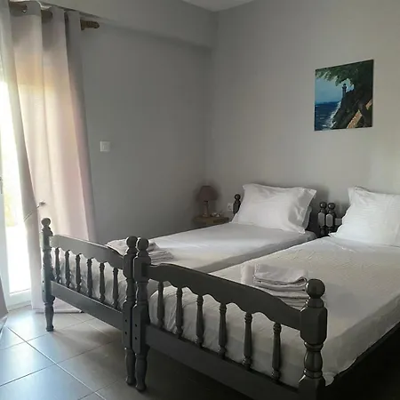 Sofia's Maisonette No2 *