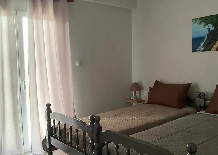 Sofia's Maisonette No2 *