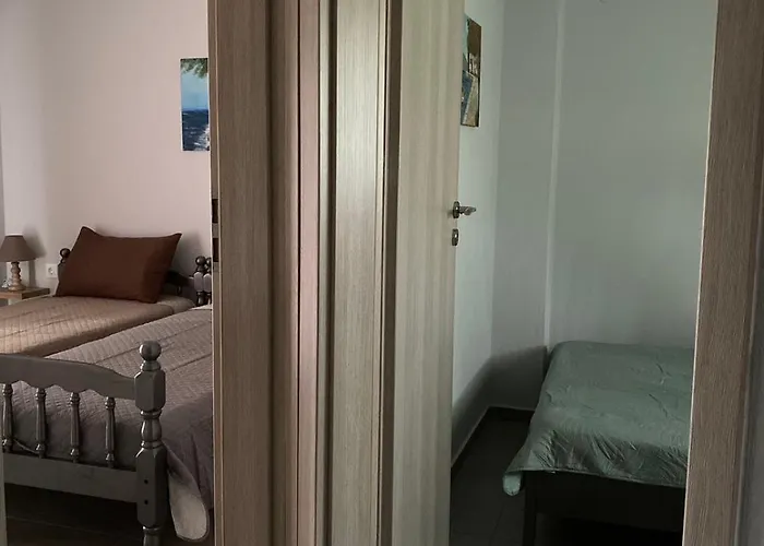 Sofia's Maisonette No2